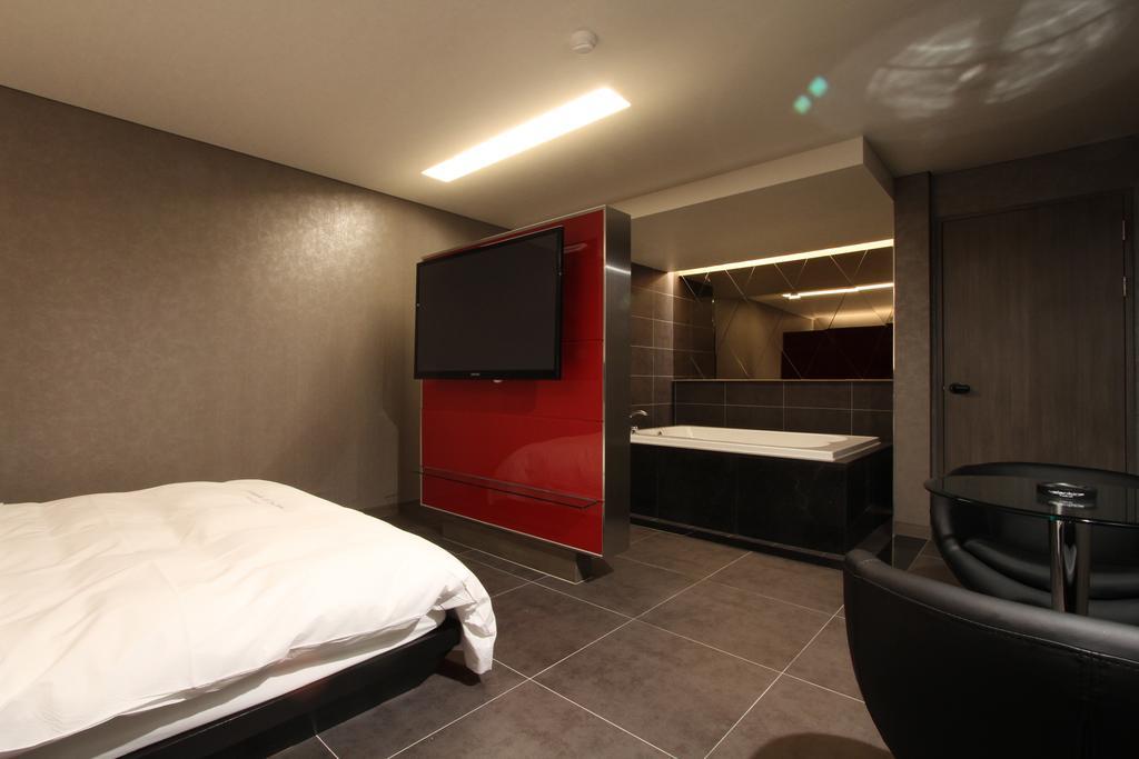 Valentine Hotel Goyang Luaran gambar