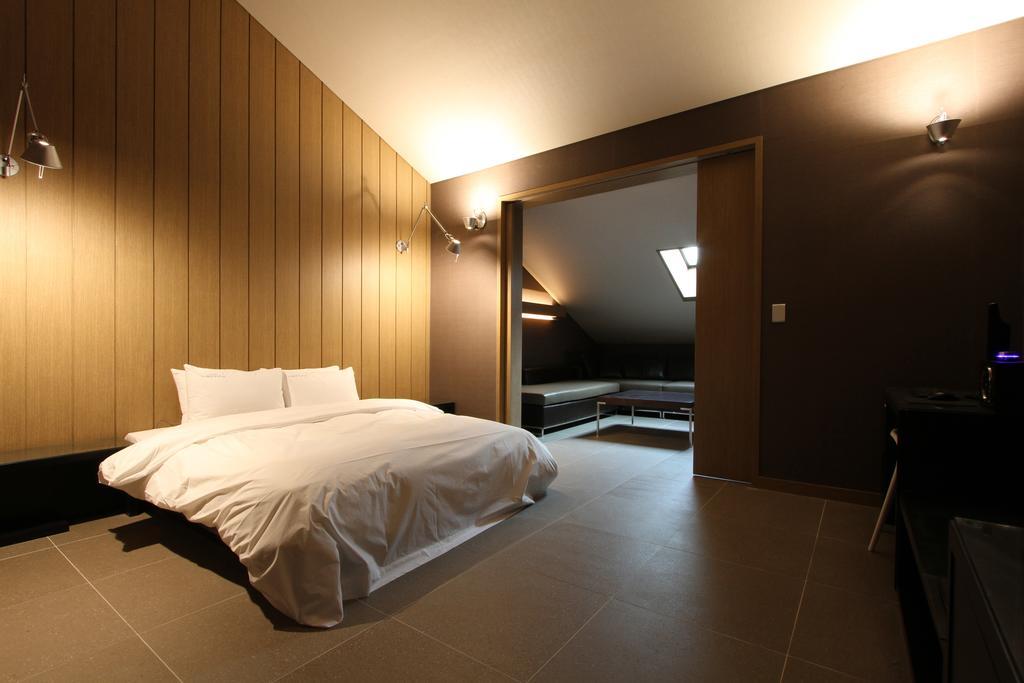 Valentine Hotel Goyang Bilik gambar